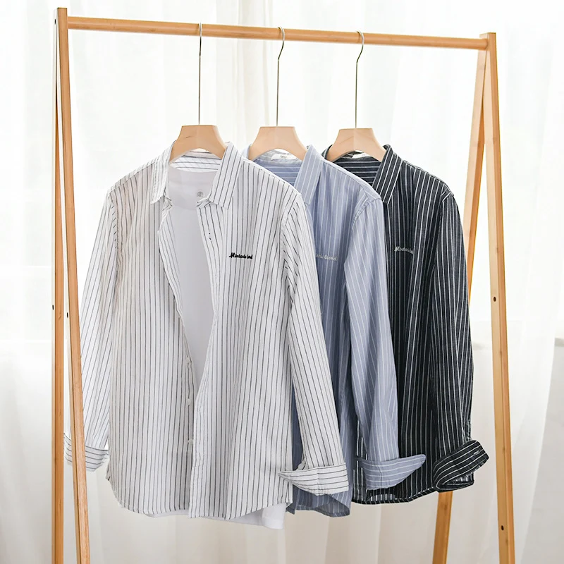 Herren Nadelstreifen-Lagenhemd im Overshirt-Stil mit dezenter Bruststickerei Nord Taschen