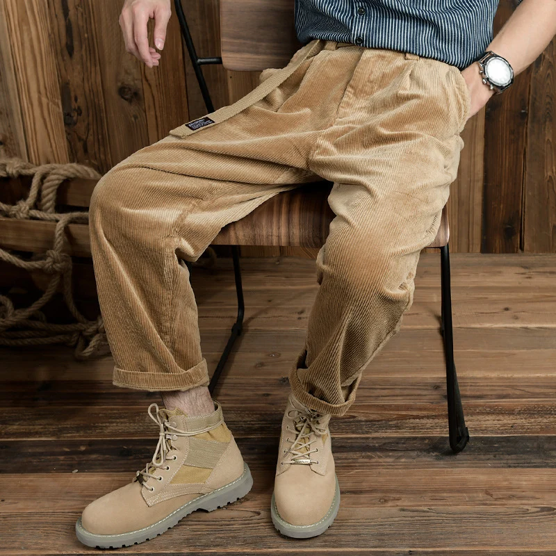 Herren Cordhose im Relaxed-Fit mit konischer Passform und Canvas-Gürtel Nord Taschen