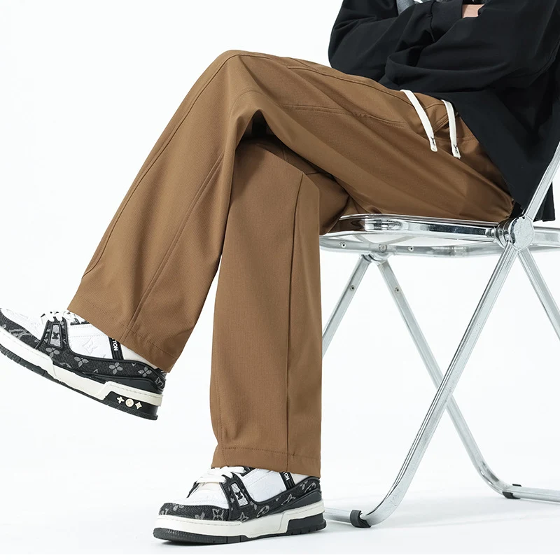 Herren Weite Relaxed‑Fit Freizeithose mit Tunnelzugbund und Teilungsnähten Nord Taschen