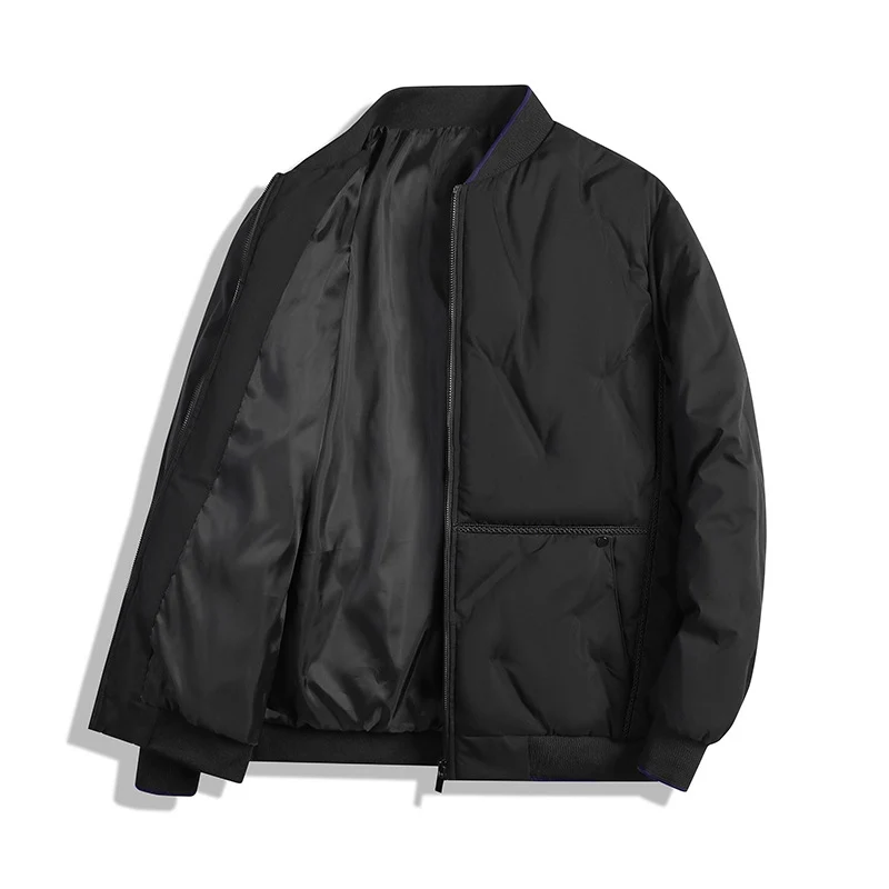 Herren Minimalistische Thermo-Bomberjacke mit glattem Innenfutter und verdeckter Reißverschlussblende Nord Taschen