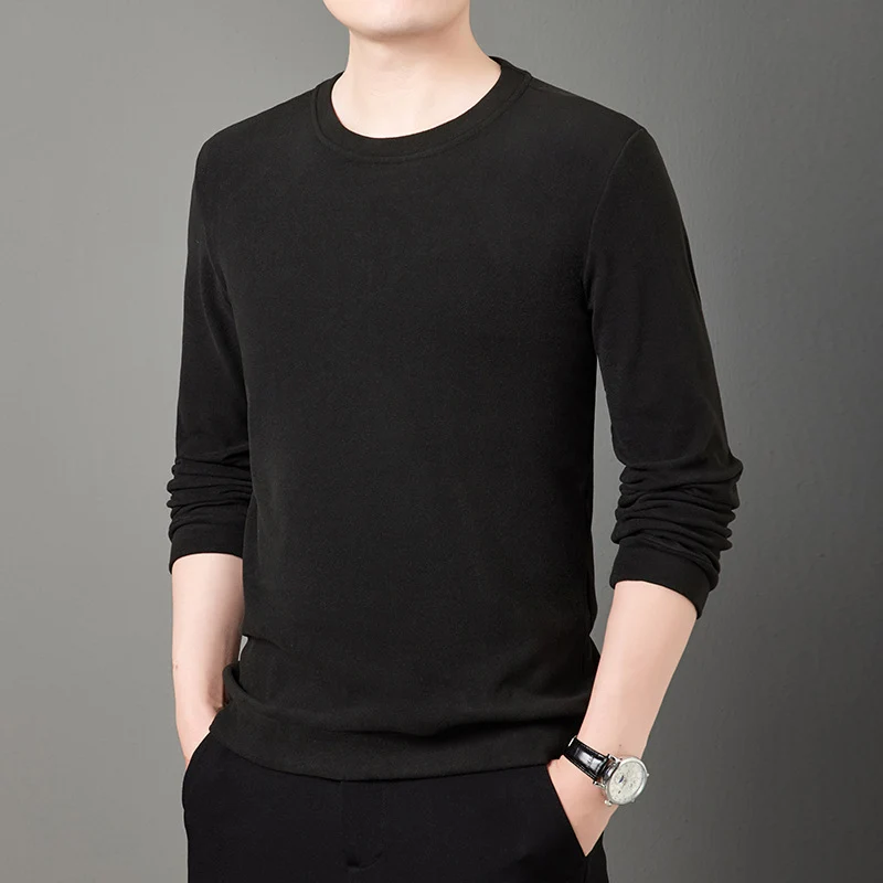 Herren Feiner Rundhals-Pullover aus leichtem Stretch-Strick mit schmaler Silhouette Nord Taschen