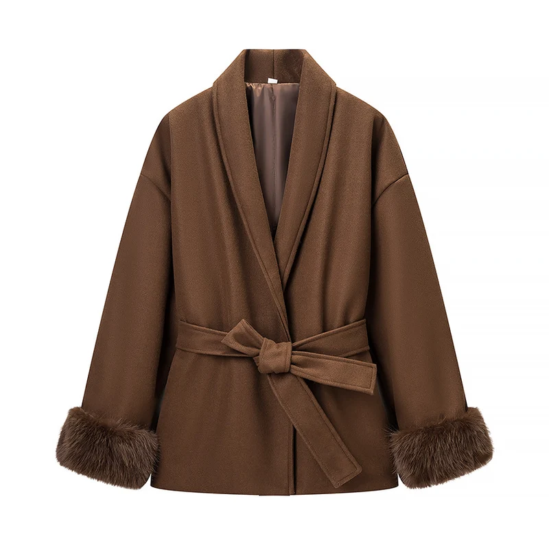 Damen Wickel-Mantel mit Bindegürtel und Fellbesatz an den Ärmeln Nord Taschen