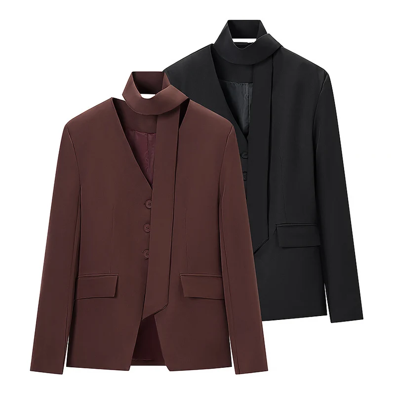 Damen Taillierter Blazer mit Schalkragenband, dreifacher Knopfleiste und Pattentaschen Nord Taschen