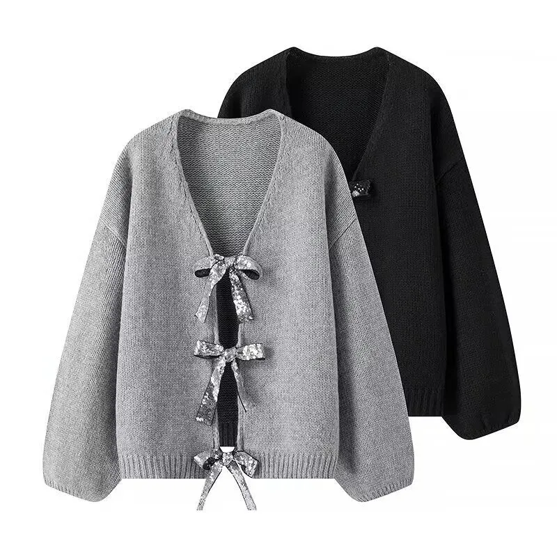 Damen Strickcardigan mit V-Ausschnitt und dreifachen Pailletten‑Schleifen Nord Taschen