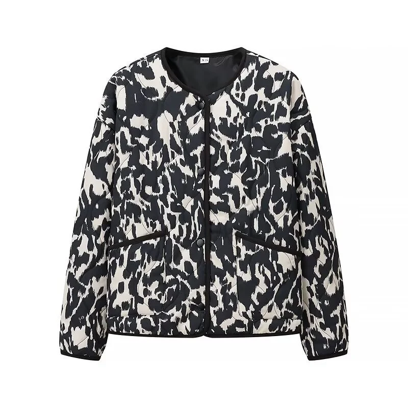 Damen Steppjacke im Oversize-Boxy-Schnitt mit rundem Halsausschnitt und abstraktem Animal-Print Nord Taschen
