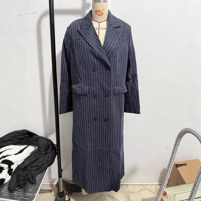 Damen Maximaler Oversize-Mantel im Nadelstreifen-Look mit doppelreihiger Knopfleiste und langen Silhouette Nord Taschen