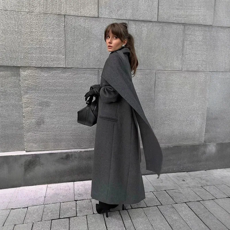 Damen Maxilanger Wollmix-Mantel mit integriertem Loop-Schal und cleanem Revers Nord Taschen