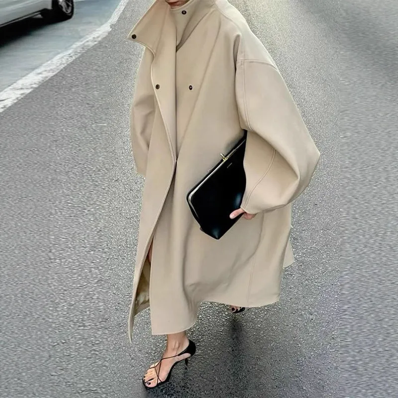 Damen Mantel im minimalistischen Midi‑Schnitt mit Stehkragen und verdeckter Knopfleiste Nord Taschen