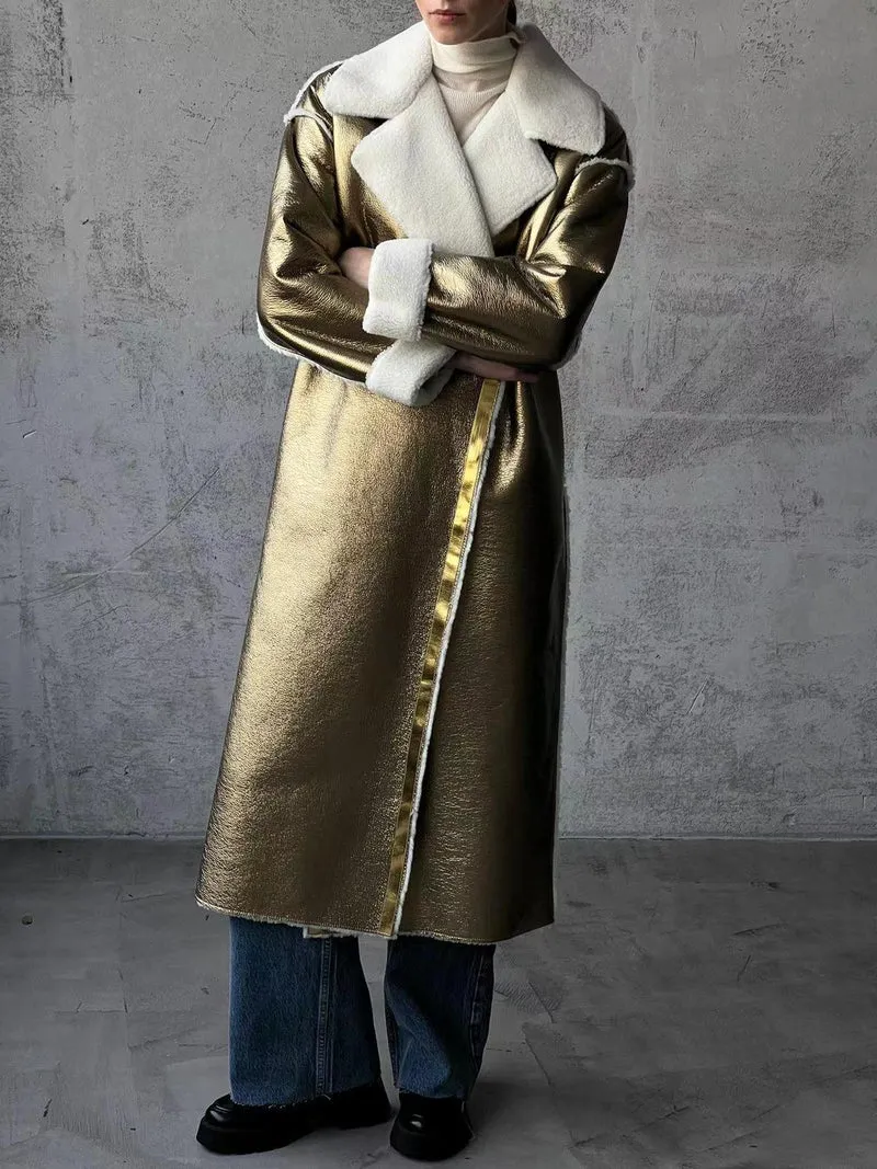 Damen Longline-Mantel aus Metallic‑Material mit Teddyfutter und überschnittener Schulter Nord Taschen