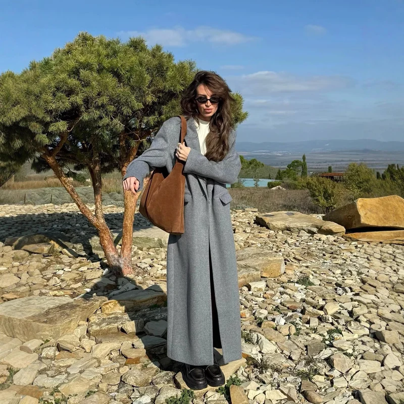 Damen Langmantel aus Wollmix mit Oversize-Silhouette, Schalkragen und aufgesetzten Taschen Nord Taschen