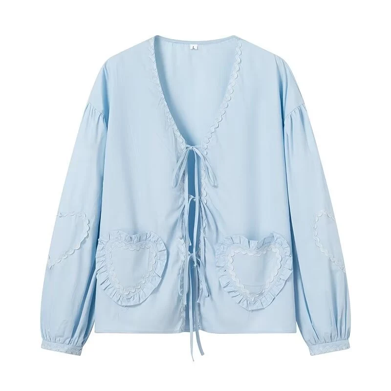 Damen Langärmlige V‑Ausschnitt Bluse mit Bindebändern und Herz‑Rüschentaschen Nord Taschen