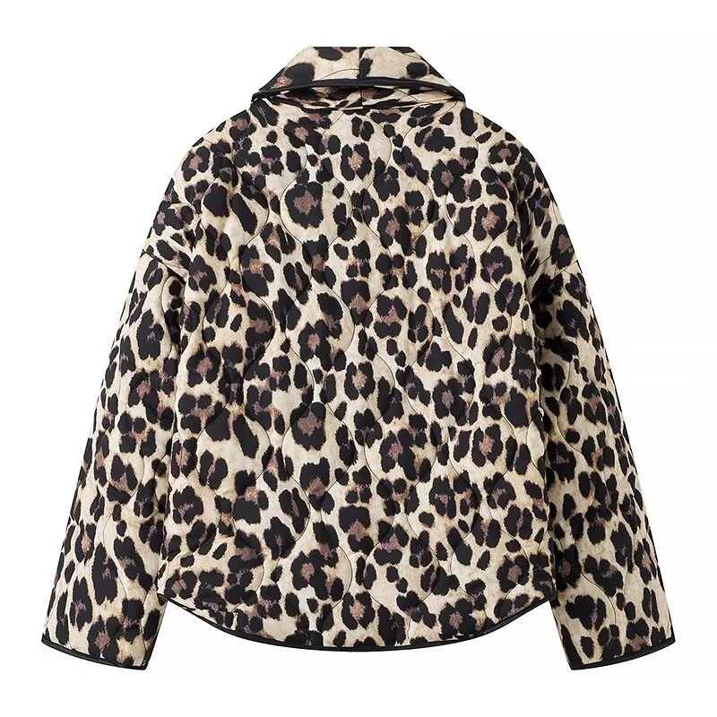Damen Gepolsterte Kurzjacke im Leopardenprint mit Schalkragen und aufgesetzten Taschen Nord Taschen