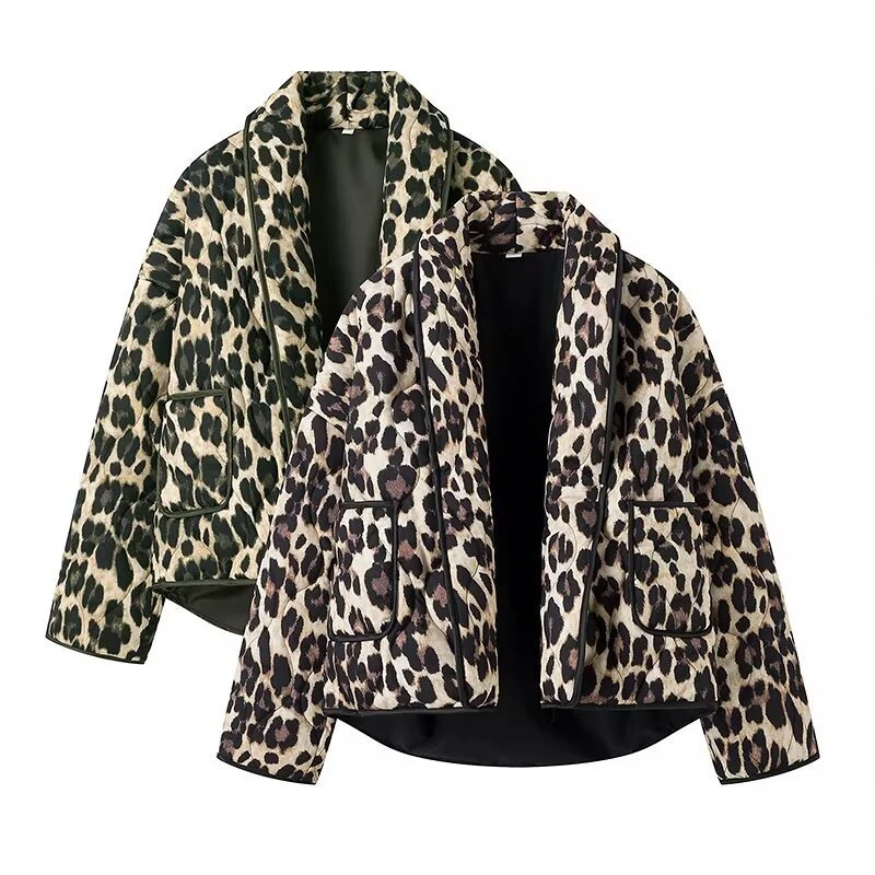 Damen Gepolsterte Kurzjacke im Leopardenprint mit Schalkragen und aufgesetzten Taschen Nord Taschen