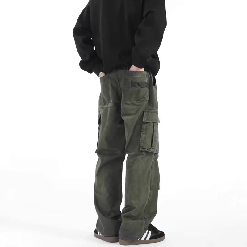 Herren Cargo-Hose mit strapazierfähigem Material und großzügigen Taschen