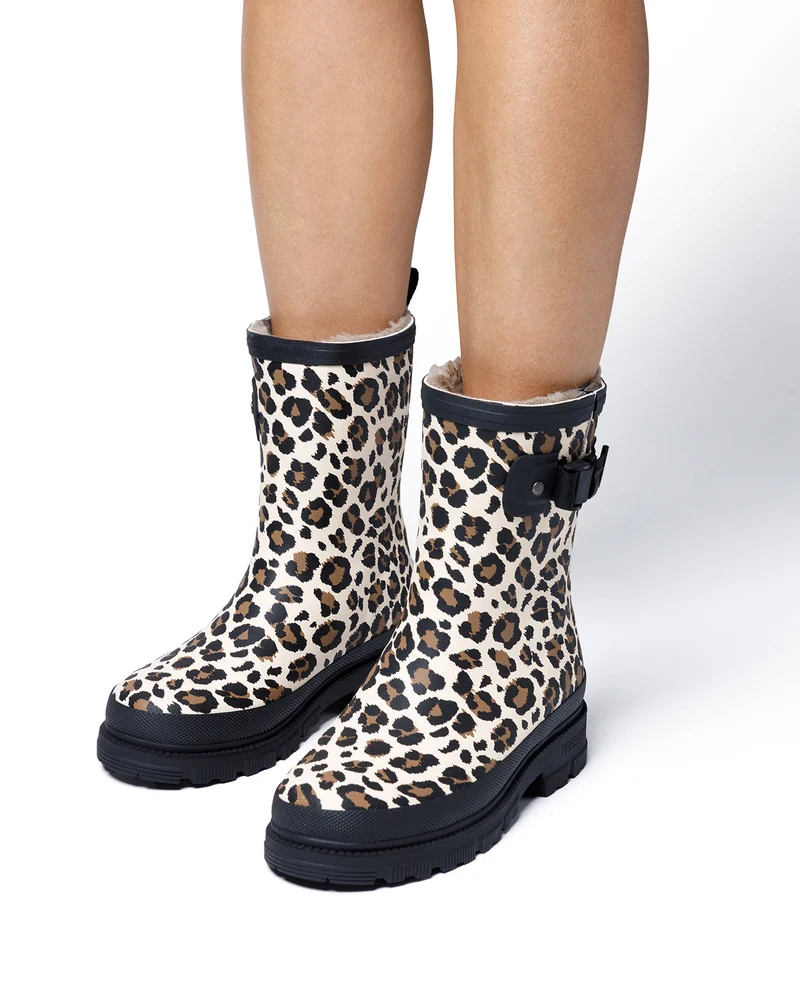 Bota de Agua Lina Fur Smooth Animal Crudo Leo/Black