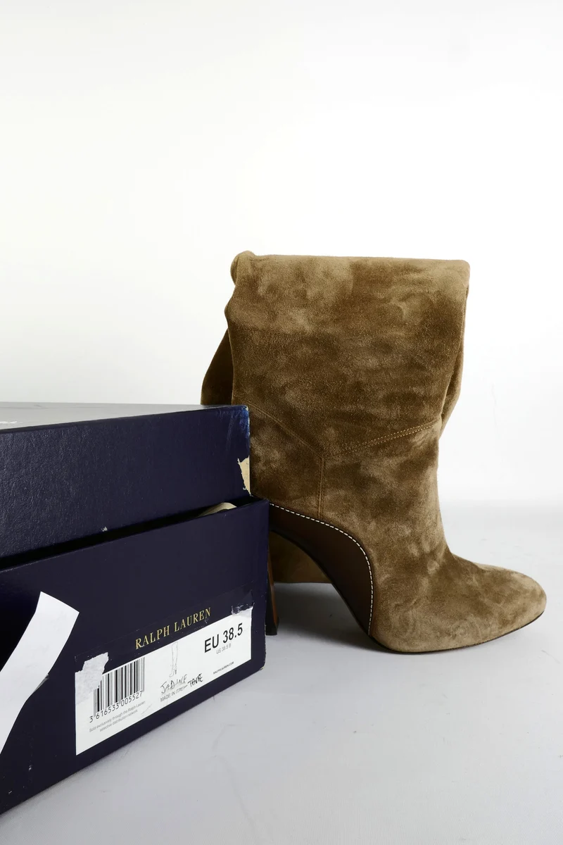 Hohe Stiefel Wildleder taupe