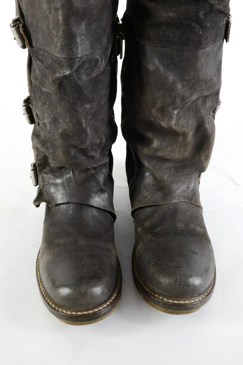 Hohe Stiefel Wildleder schlamm