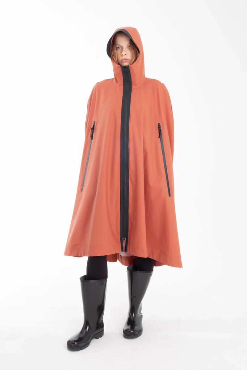 One Node X Sagastad Poncho Ginger Dame