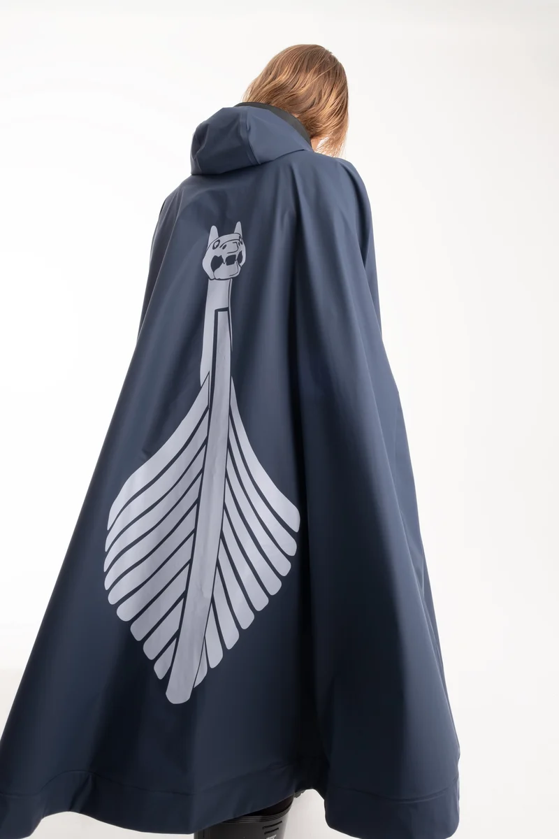 One Node X Sagastad Poncho Reflex Marineblå Dame