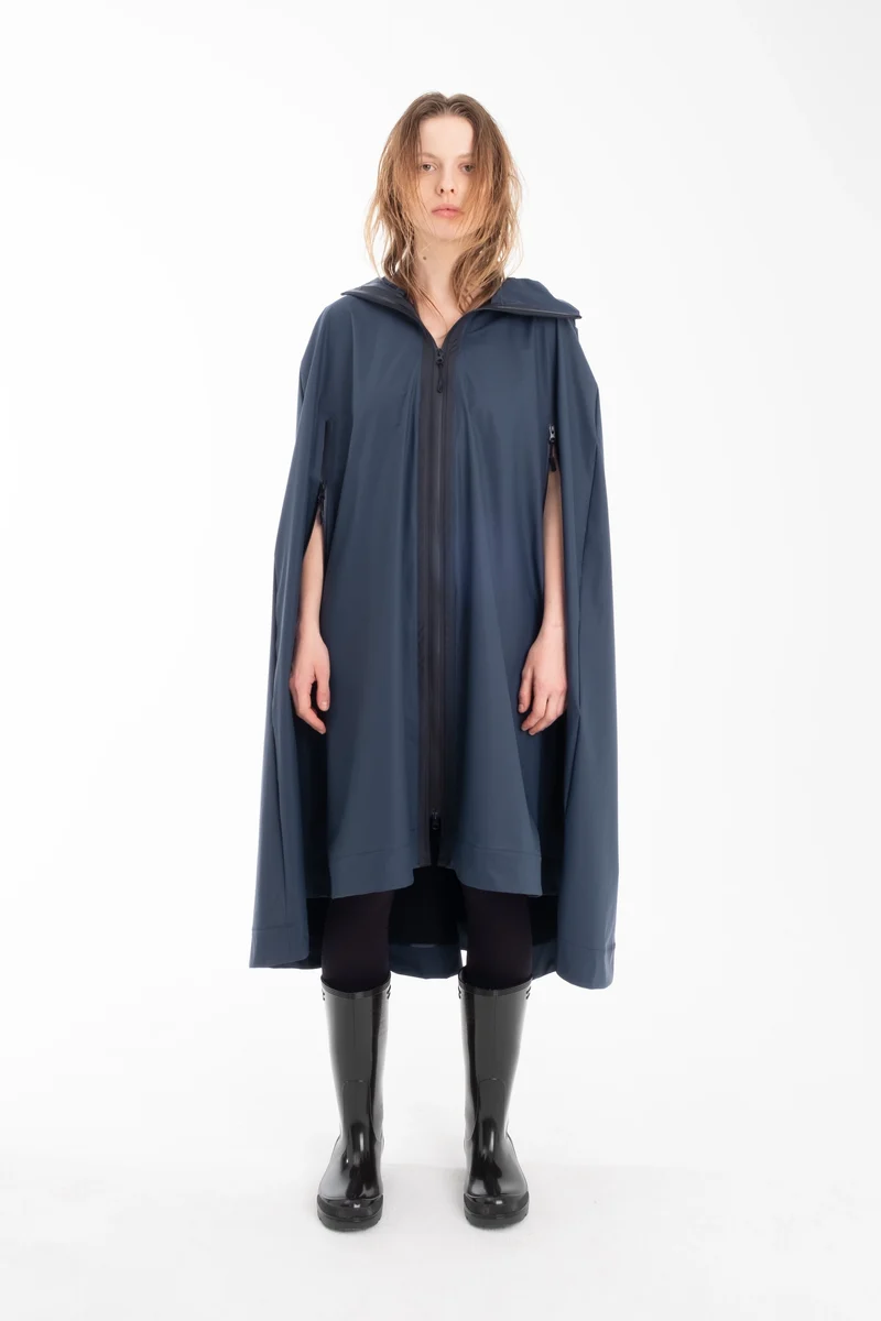 One Node X Sagastad Poncho Reflex Marineblå Dame