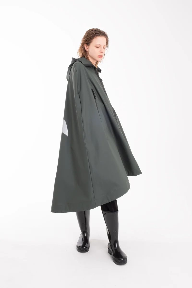 One Node X Sagastad Poncho Reflex Olivengrønn Dame