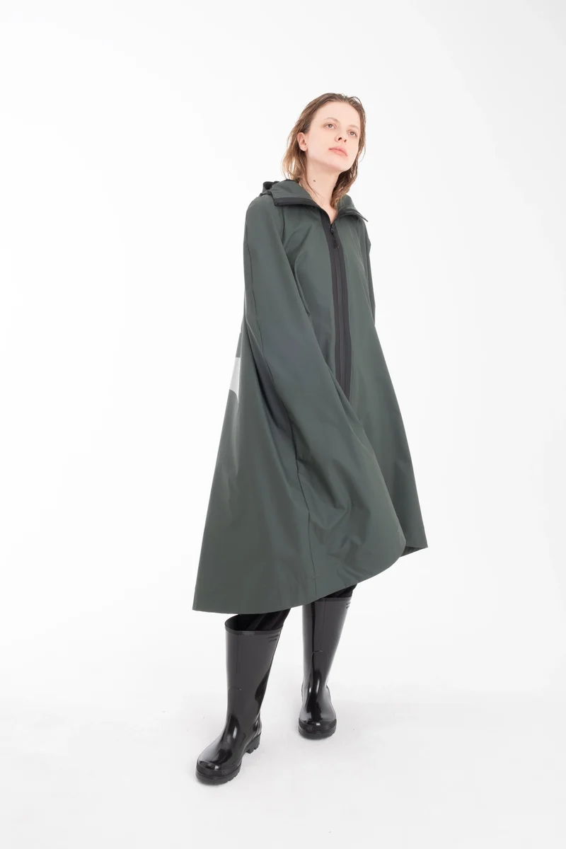 One Node X Sagastad Poncho Reflex Olivengrønn Dame