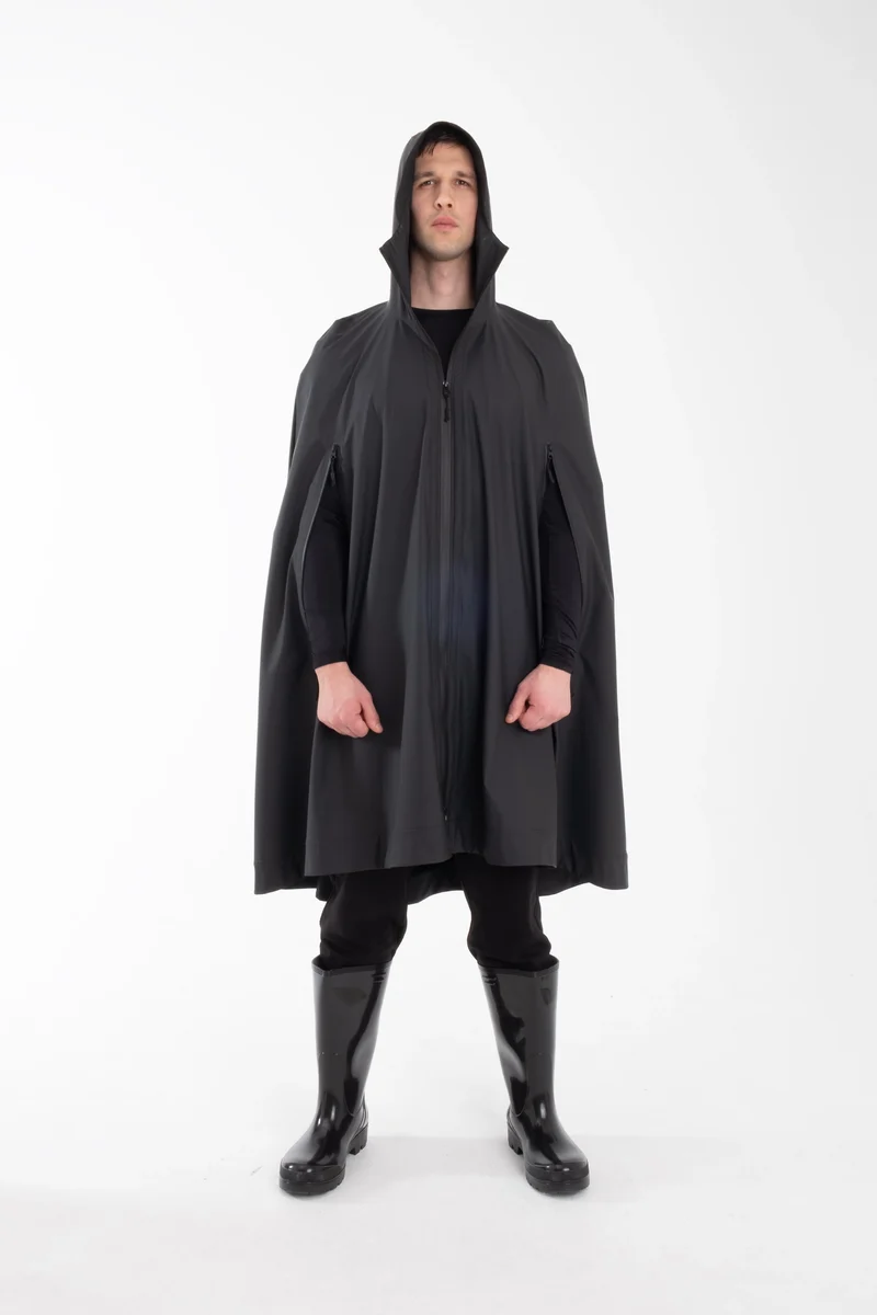 One Node X Sagastad Poncho Reflex Sort Herre