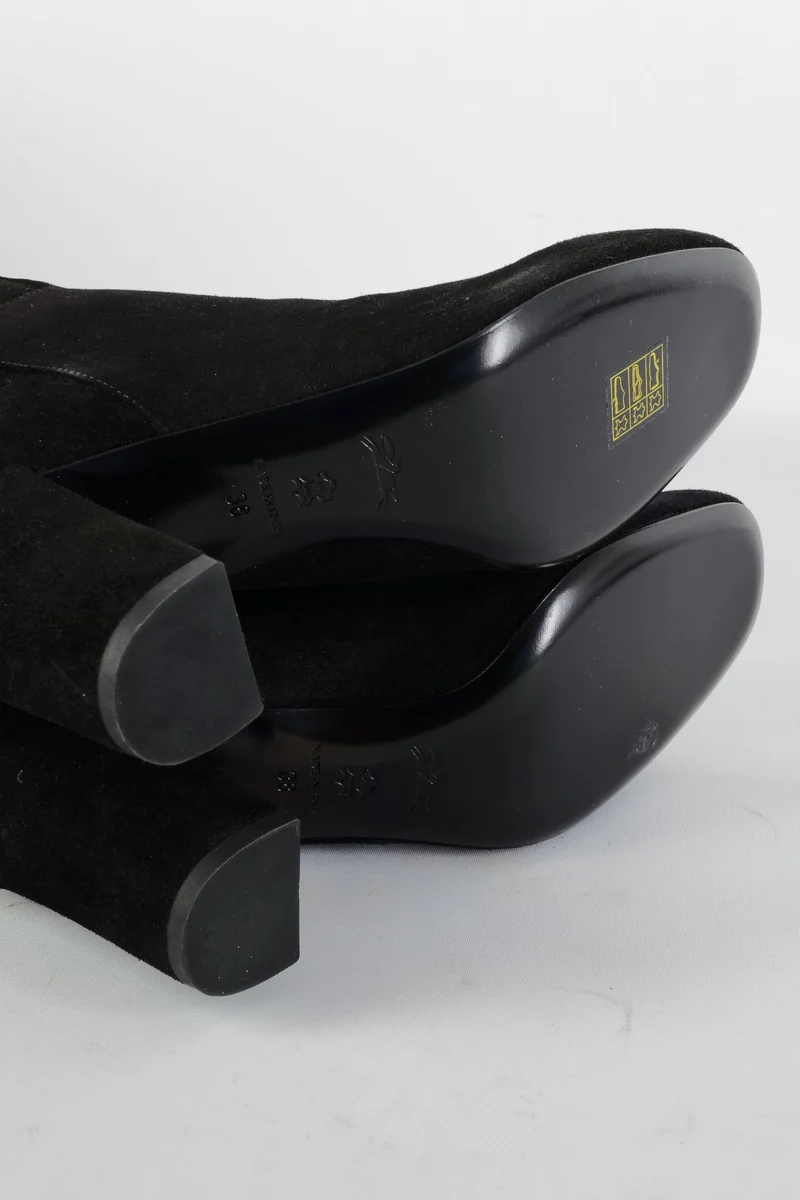 Hohe Stiefel Wildleder schwarz