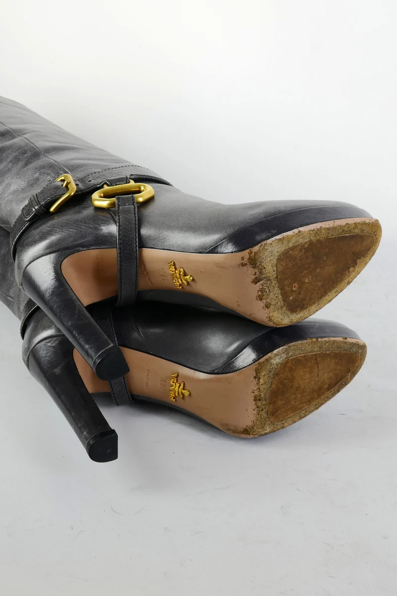 Stiefel Leder grau