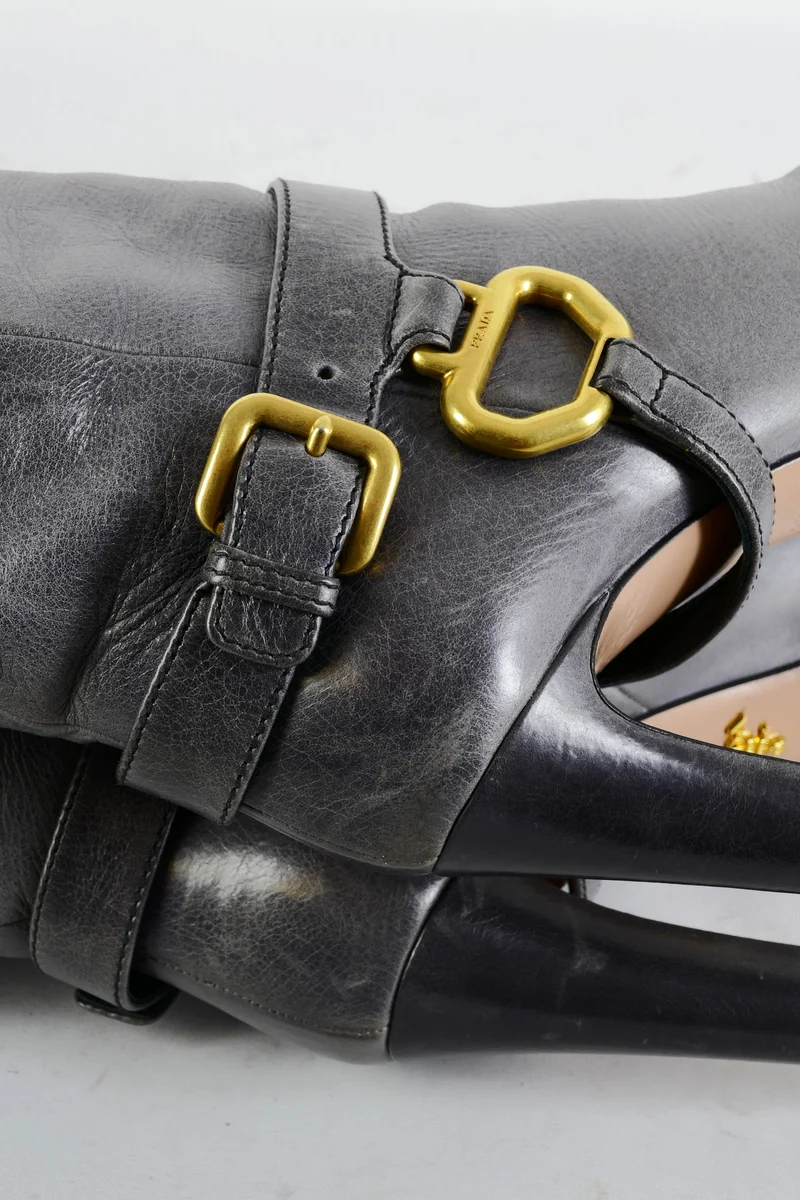 Stiefel Leder grau