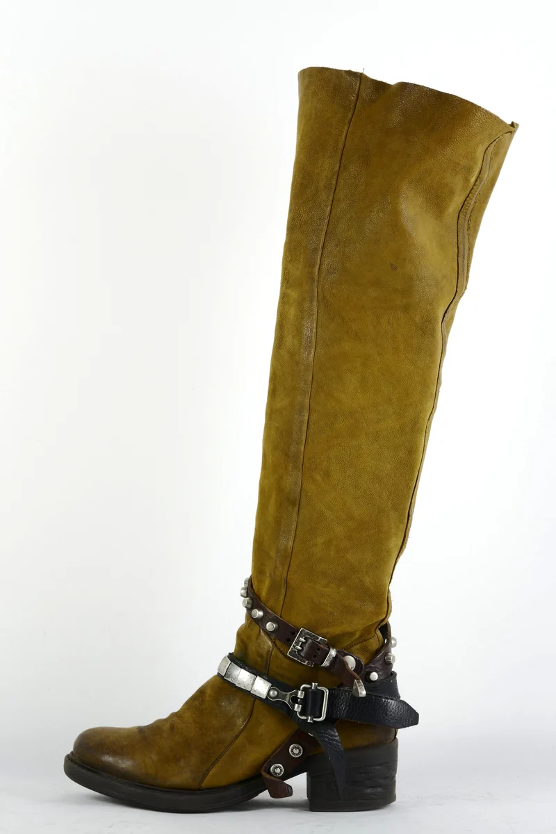 Hohe Stiefel Leder senffarben