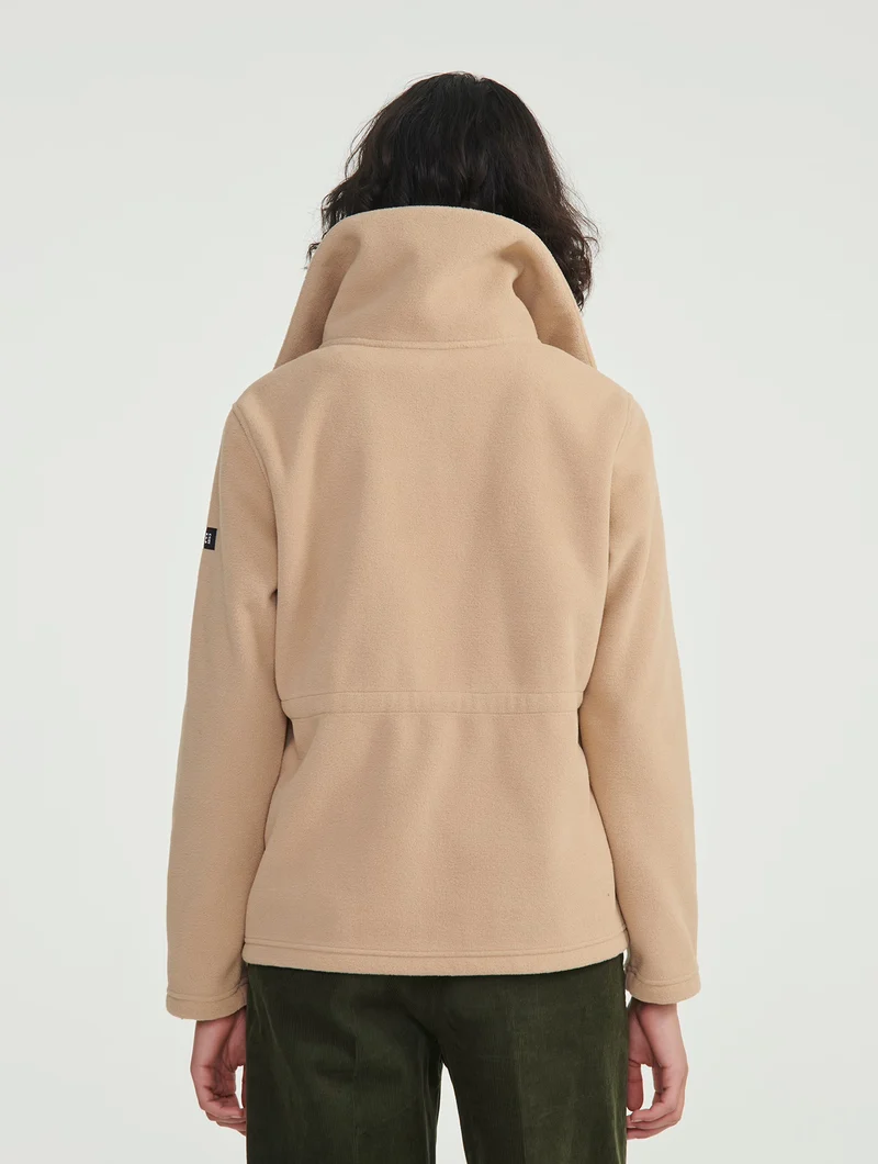 Fleecejacke mit taillierter Passform aus zwei Materialien