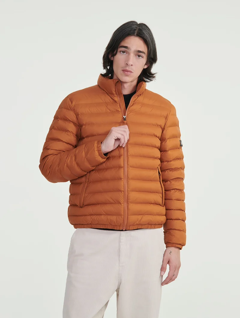 Kurze wasserabweisende Daunenjacke