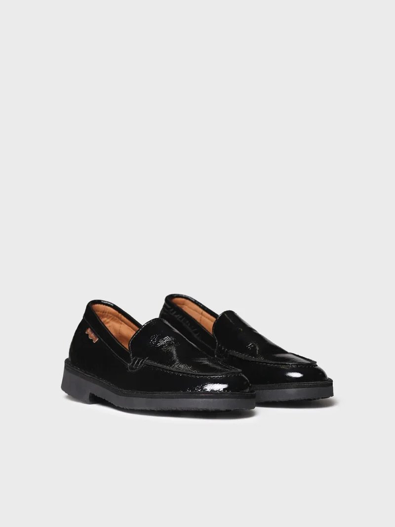 Mocasín en piel con acabado de charol para mujer | IVARS-CA