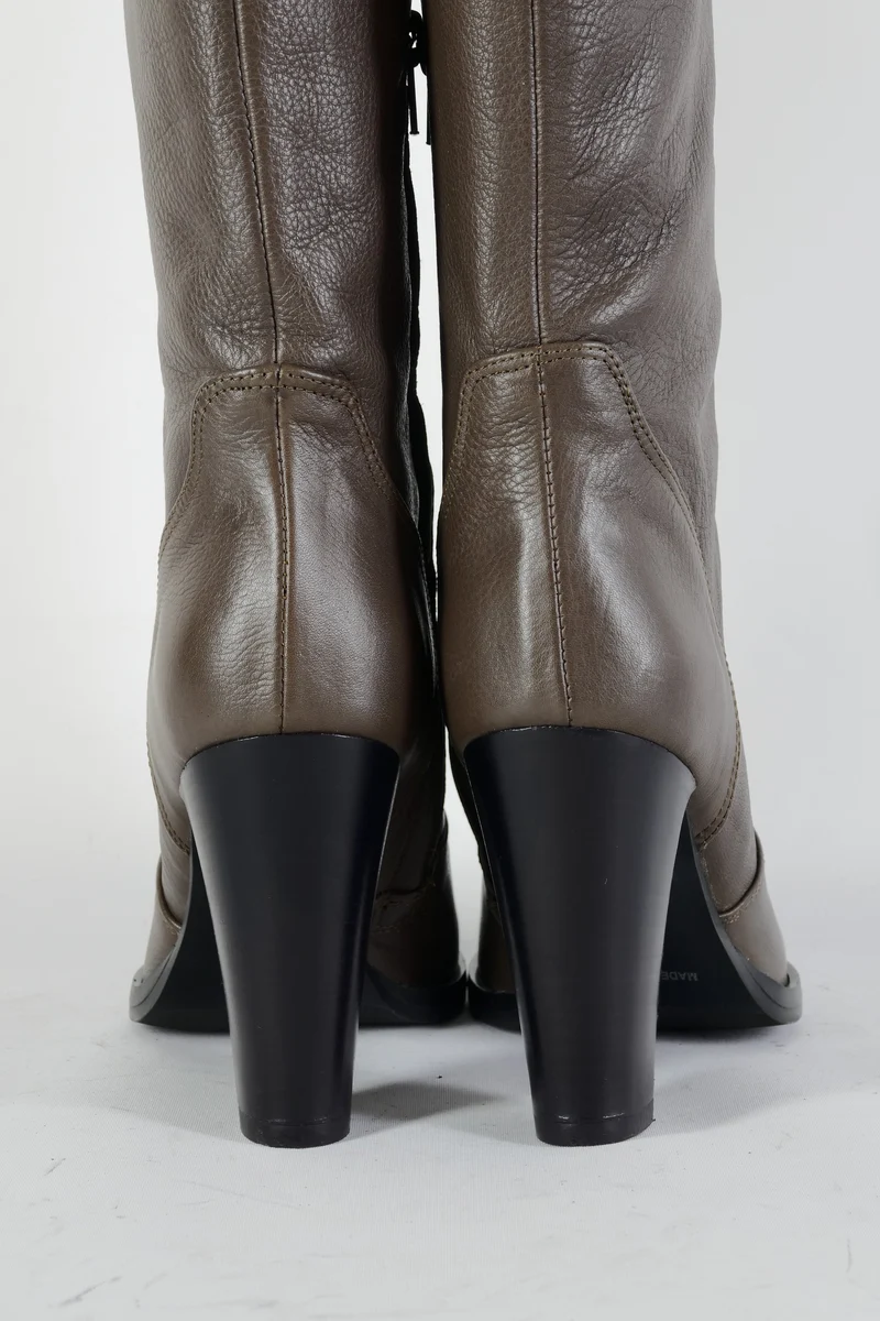 Hohe Stiefel Leder graubraun