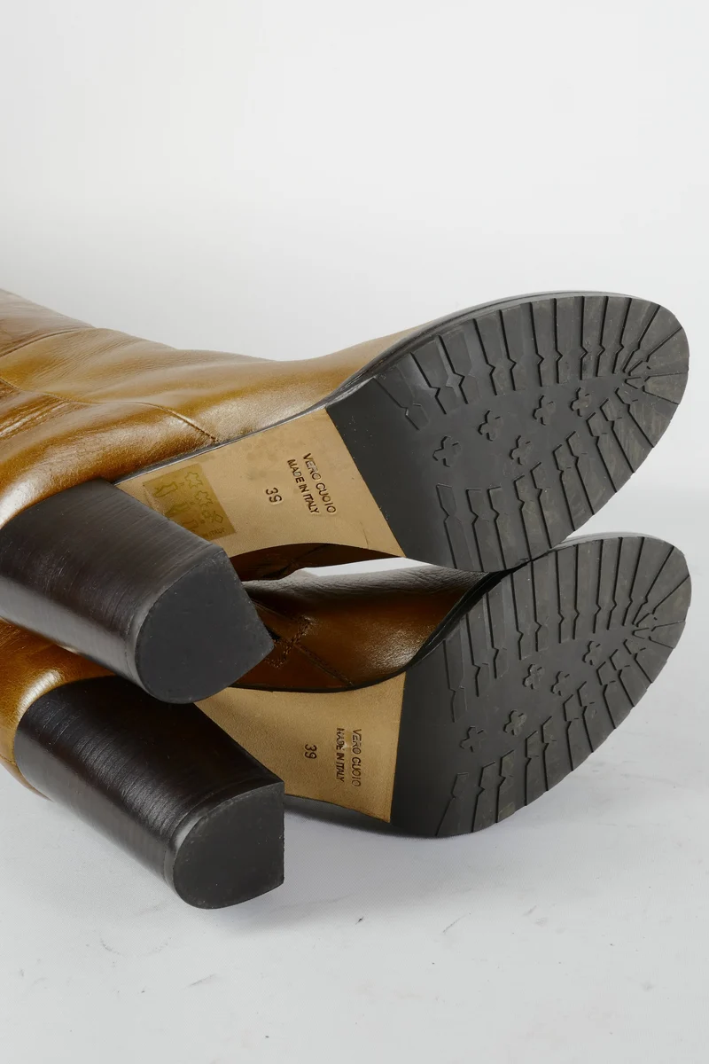 Hohe Stiefel Leder cognac