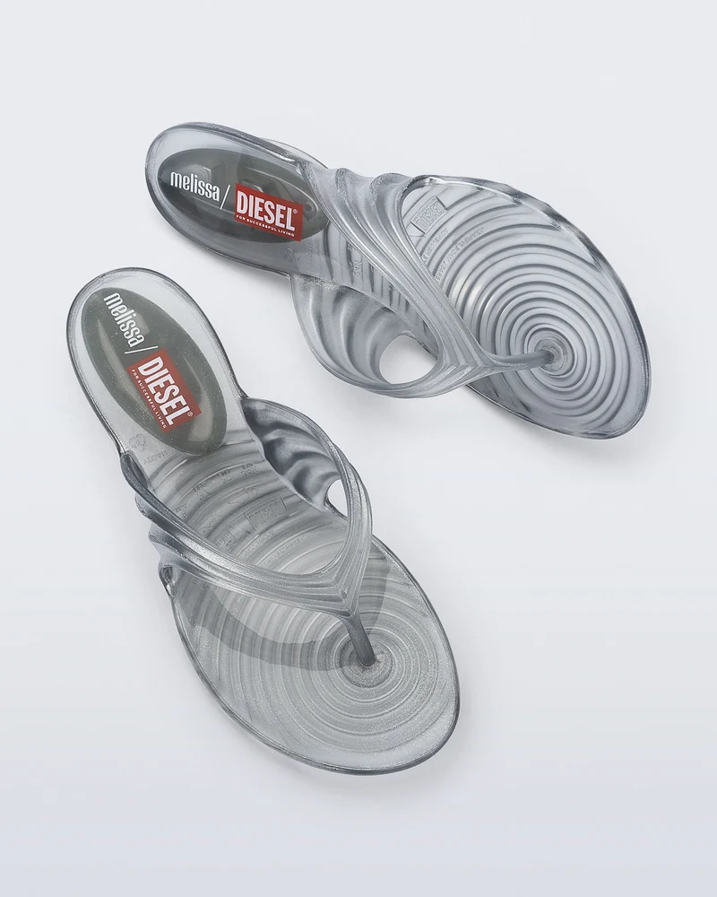 Quantum Flip Flop