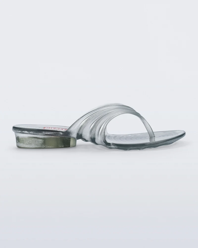 Quantum Flip Flop