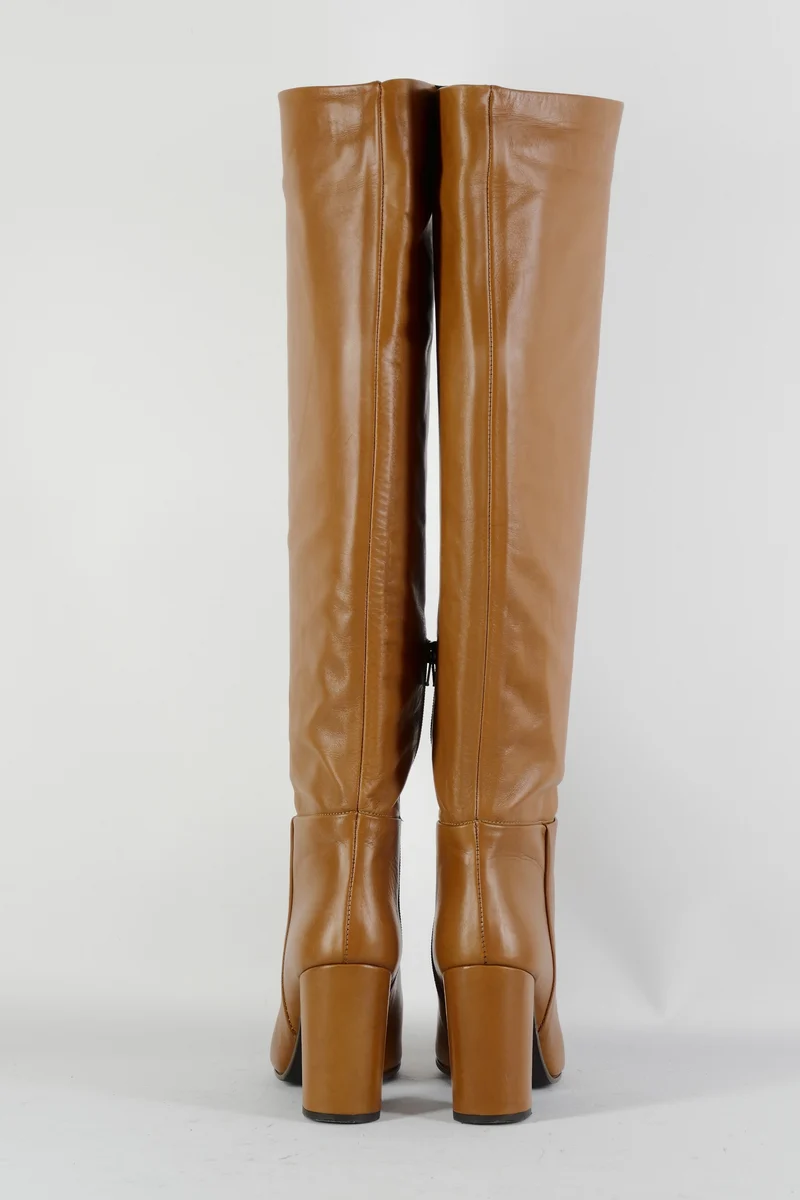 Hohe Stiefel Leder cognac