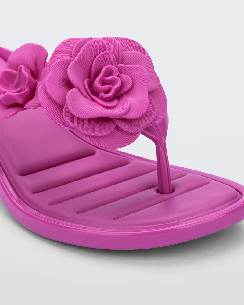 Kitten Heel Petals