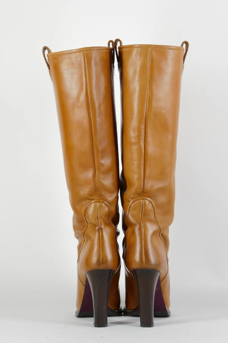 Stiefel Leder cognac