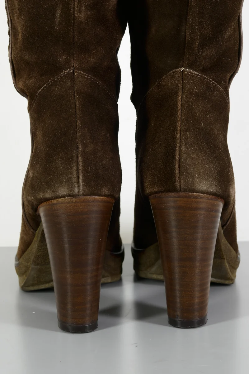 Hohe Stiefel Wildleder braun