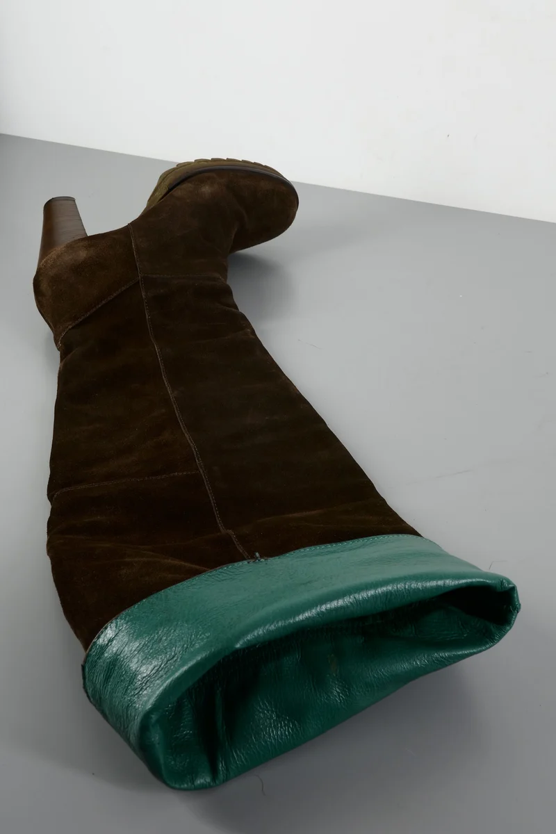 Hohe Stiefel Wildleder braun