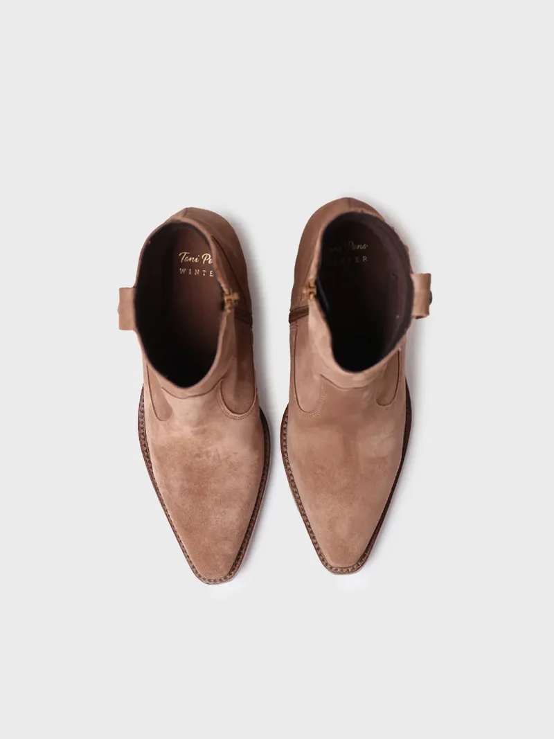 Botín para mujer en serraje en color café | LORETTA-SY