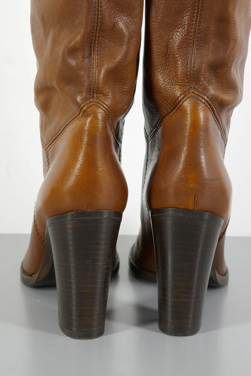 Hohe Stiefel Leder kastanie