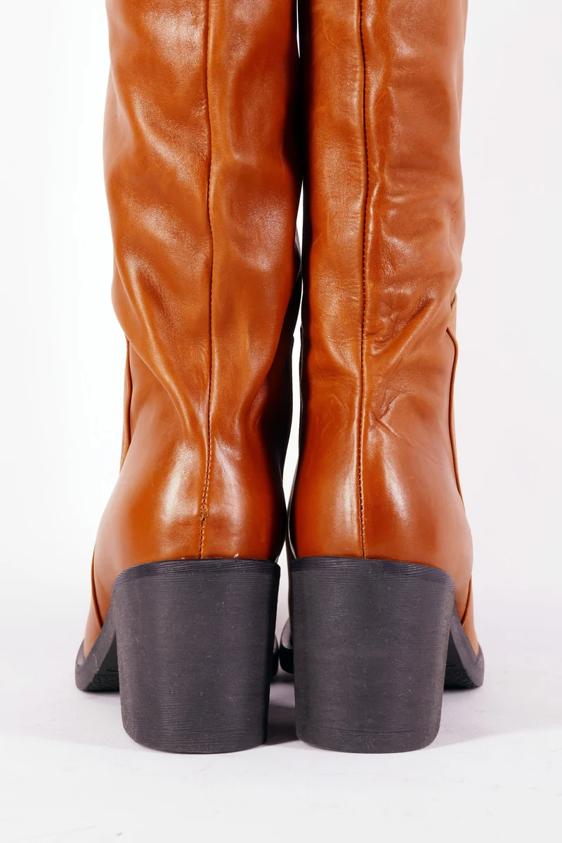 Stiefel Leder cognac