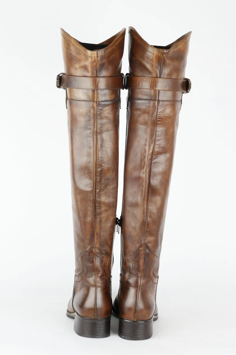 Hohe Stiefel Leder mittelbraun