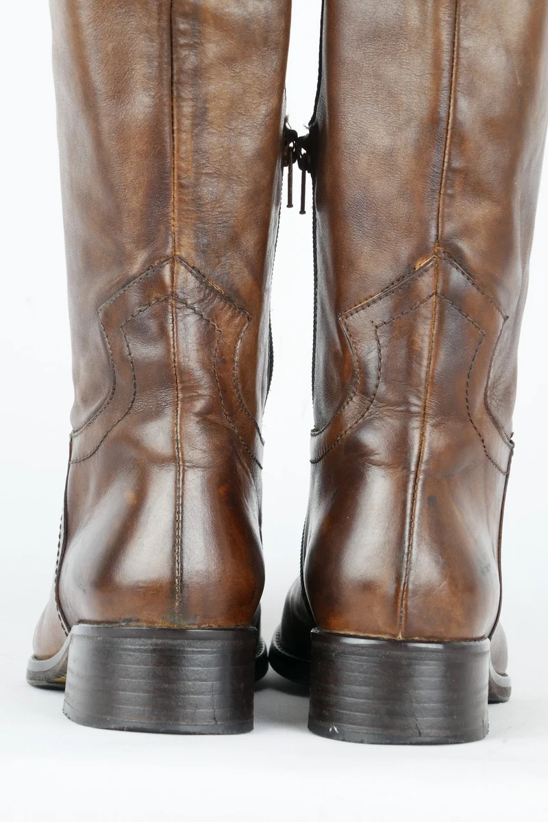 Hohe Stiefel Leder mittelbraun