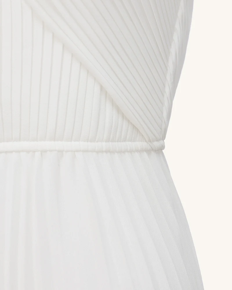 Plissee-Maxikleid mit überkreuztem Neckholder – Elfenbein