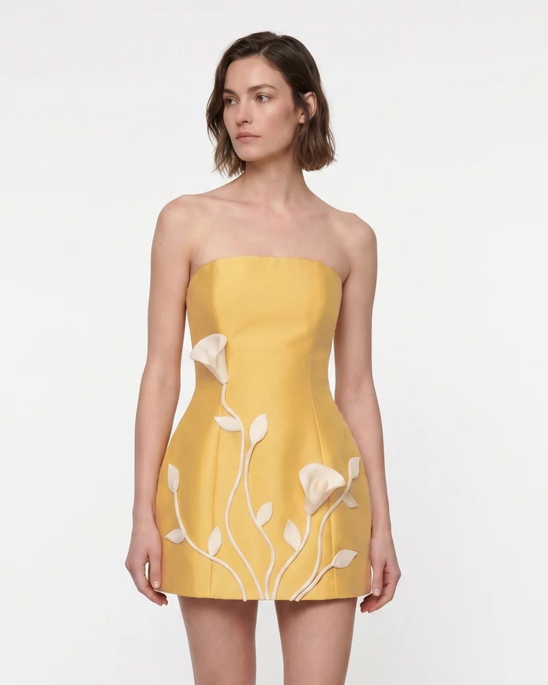 Trägerloses Minikleid mit 3D-Blumenranken - Zitronengelb